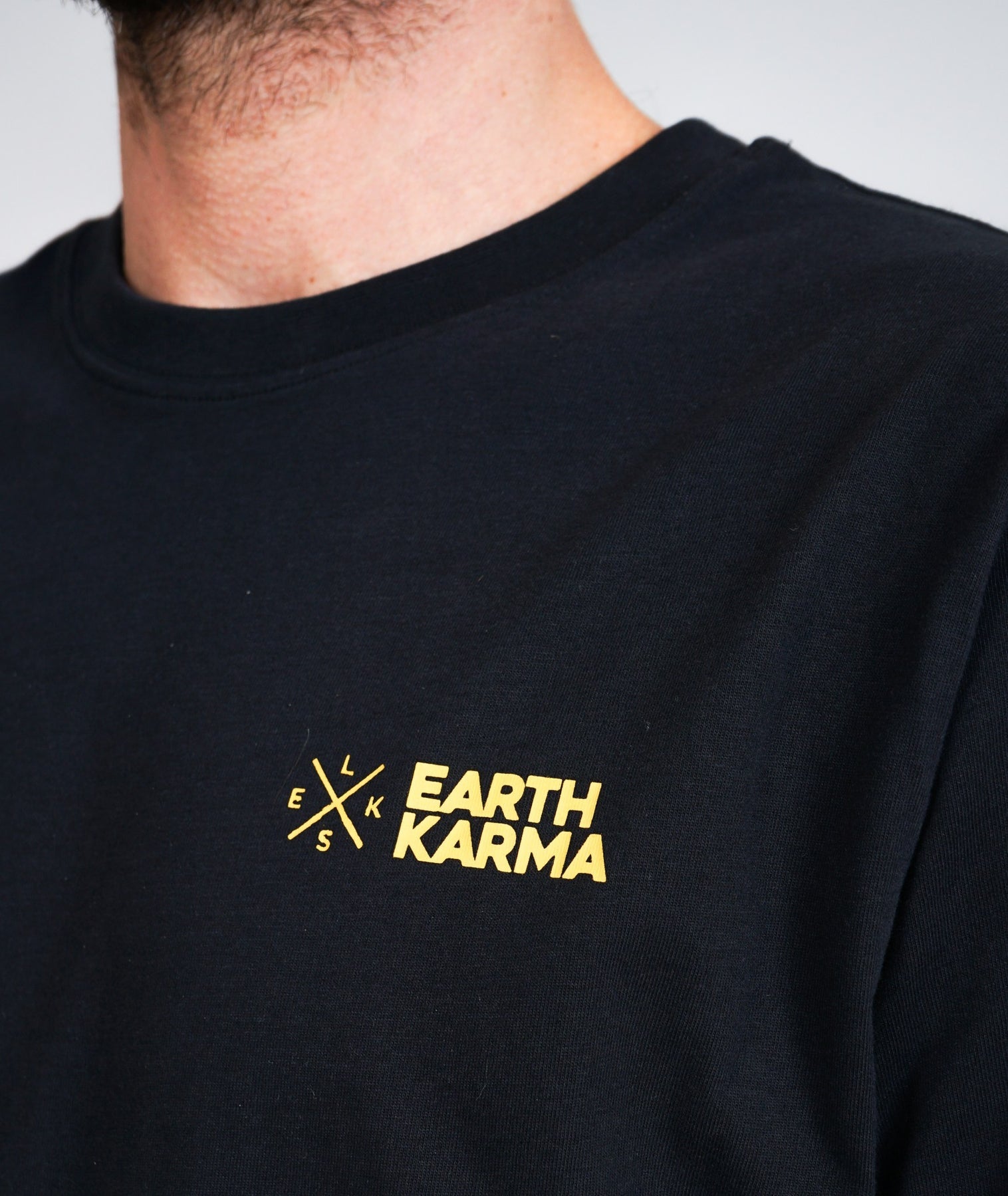 Earth Karma Brushed T-shirt - Black