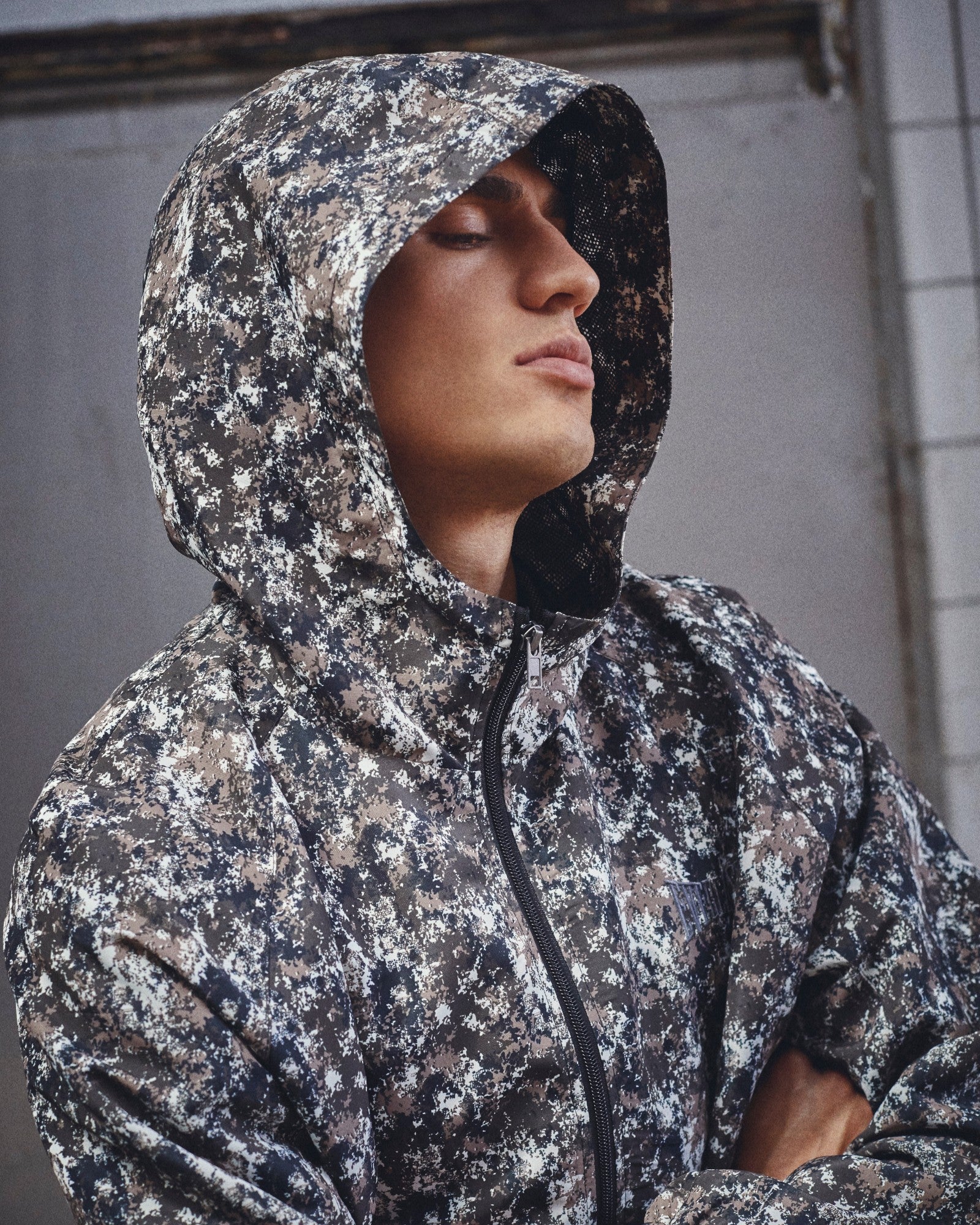 Visibility Track Jacket - Off White