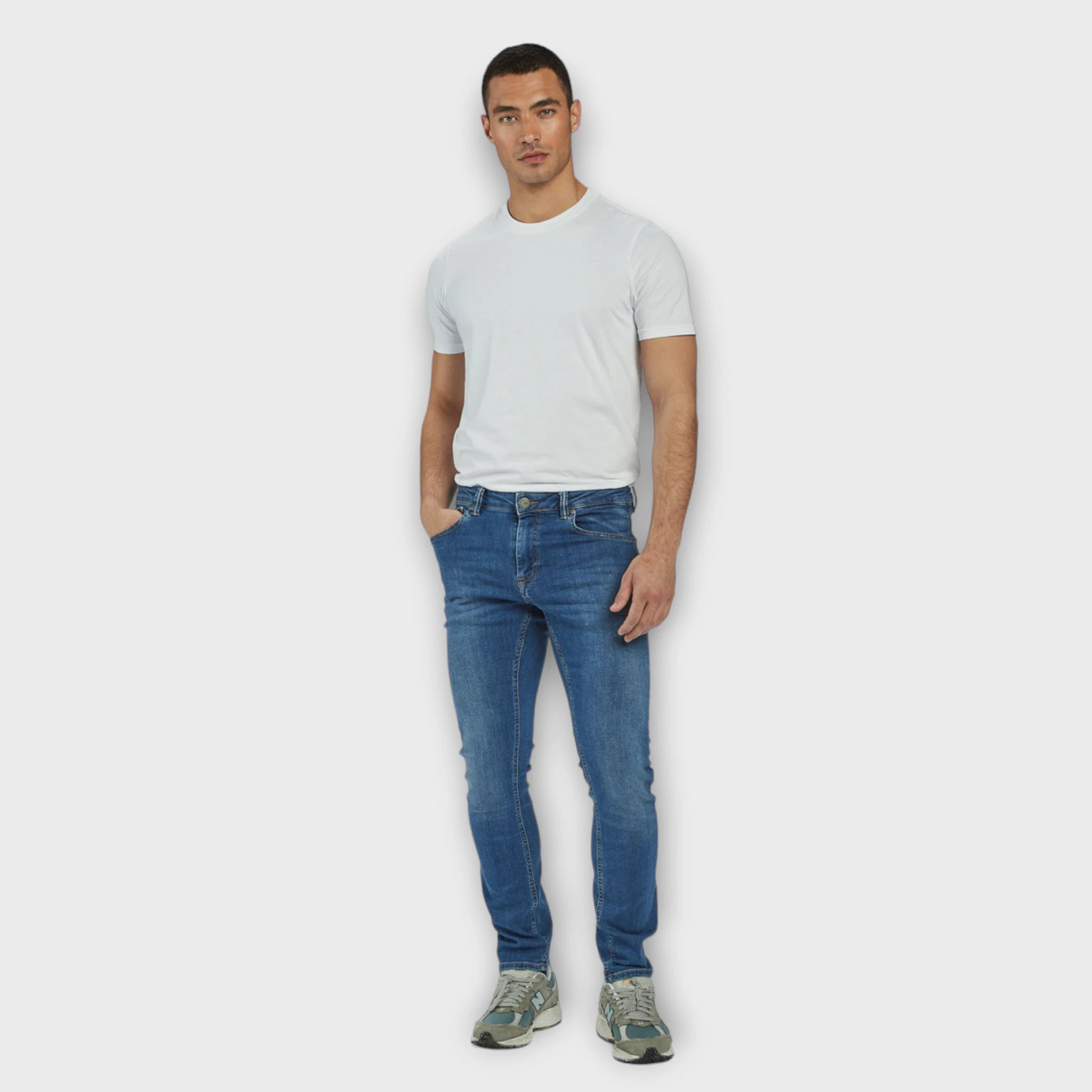 Jones K3870 - Mid Blue Denim