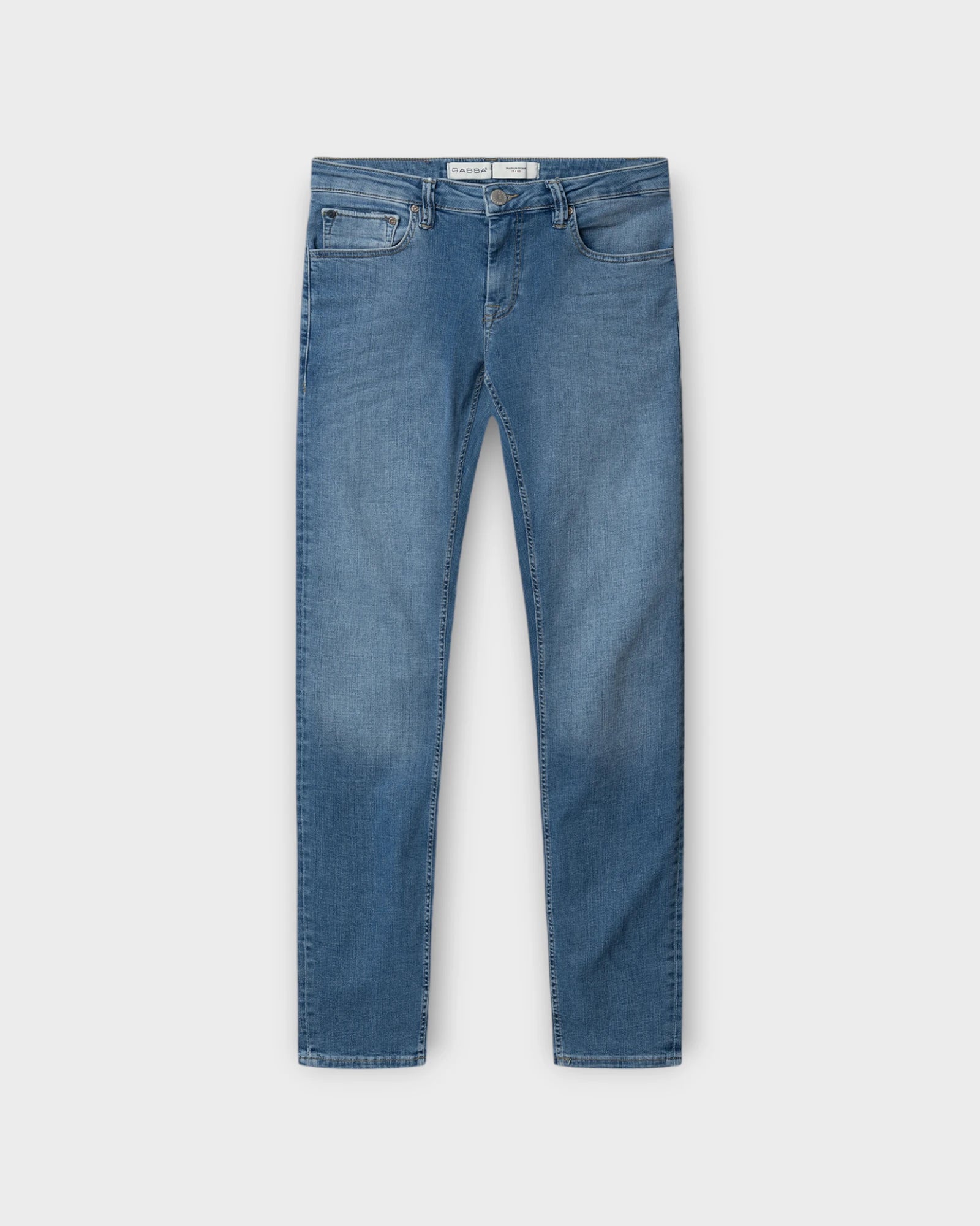 Jones K2615 Lt Denim Wash - Blå forvasket Gabba Slim Fit herre Jeans. Her set forfra.