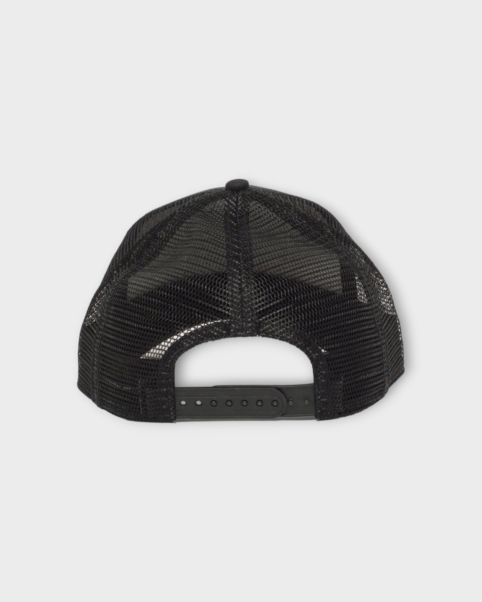 The Freedom Eagle Black - Sort Goorin Bros Trucker Cap til Mænd. Her set bagfra.