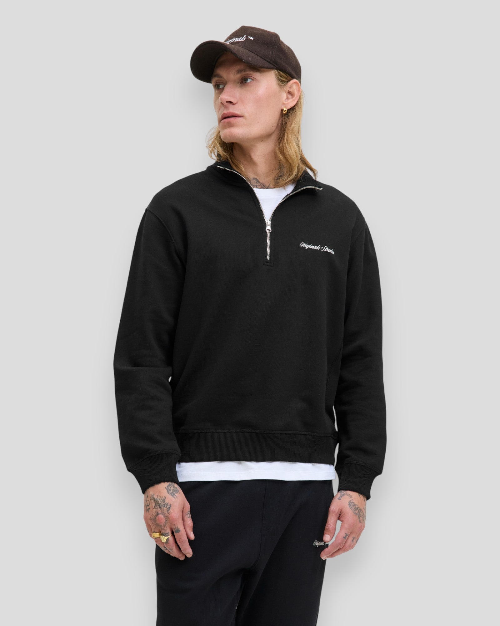 Norrebro EMB Sweat High Neck - Black