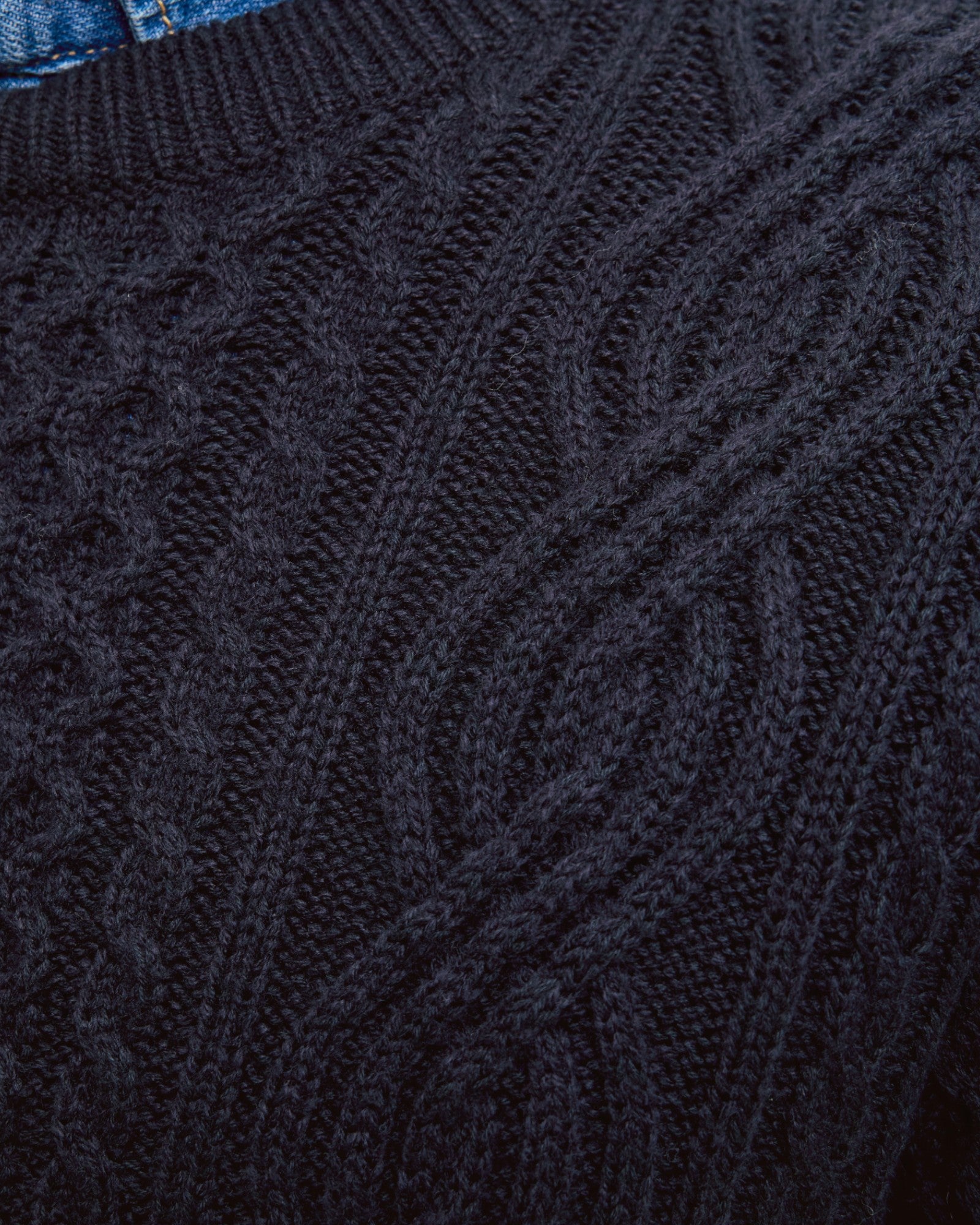 Blusean Knit Cable Crew Neck - Dark Navy
