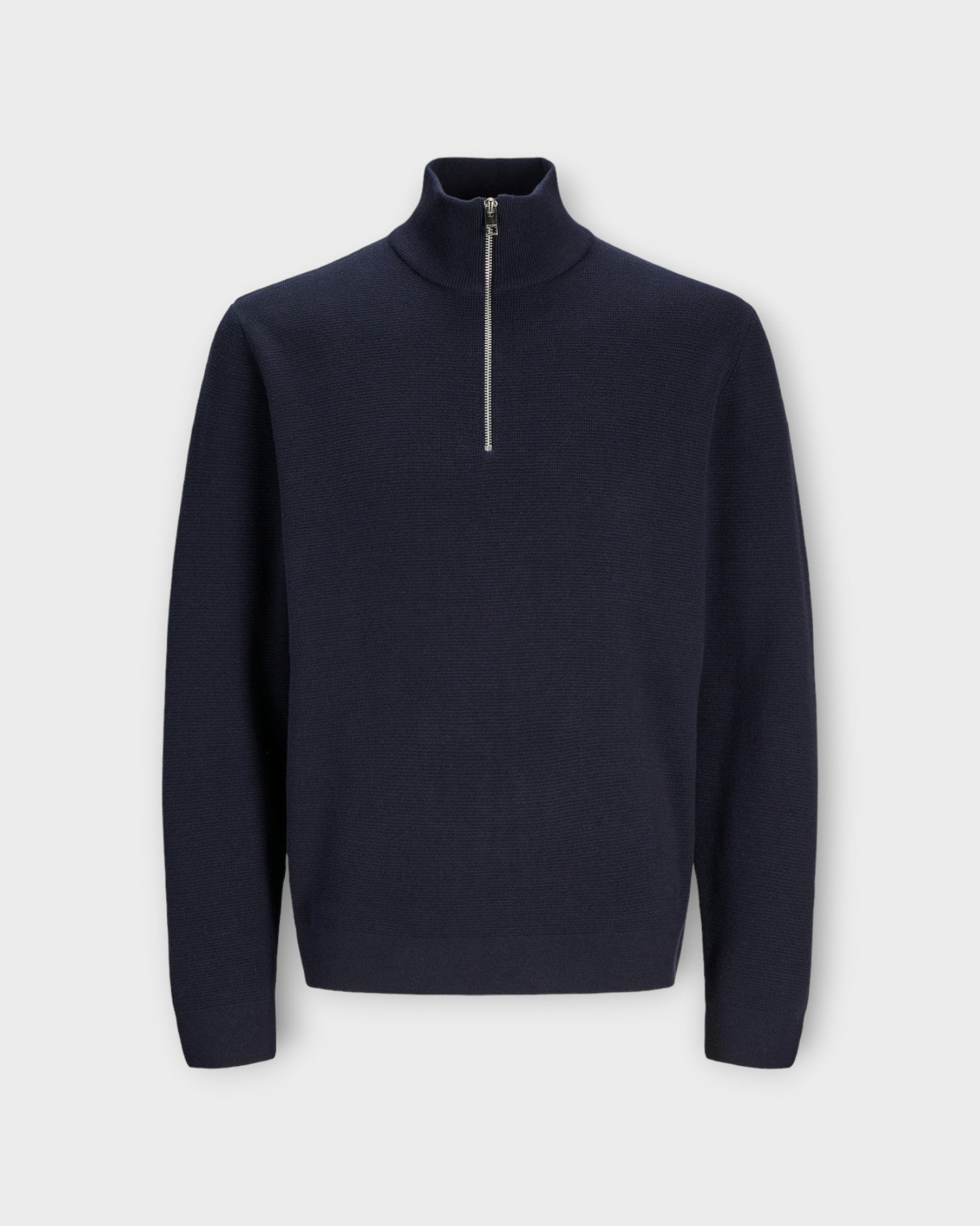 Milano Stitch Knit Half Zip Night Sky - Blå Jack & Jones Strik Trøje til Mænd med kort lynlås. Her set forfra.