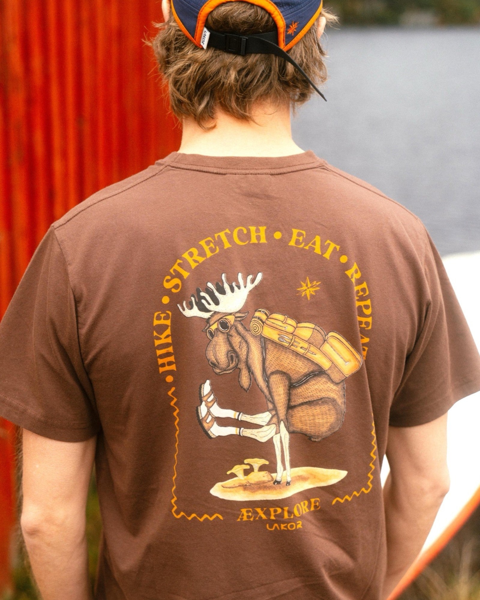Yoga Moose T-shirt - Chicory Coffee