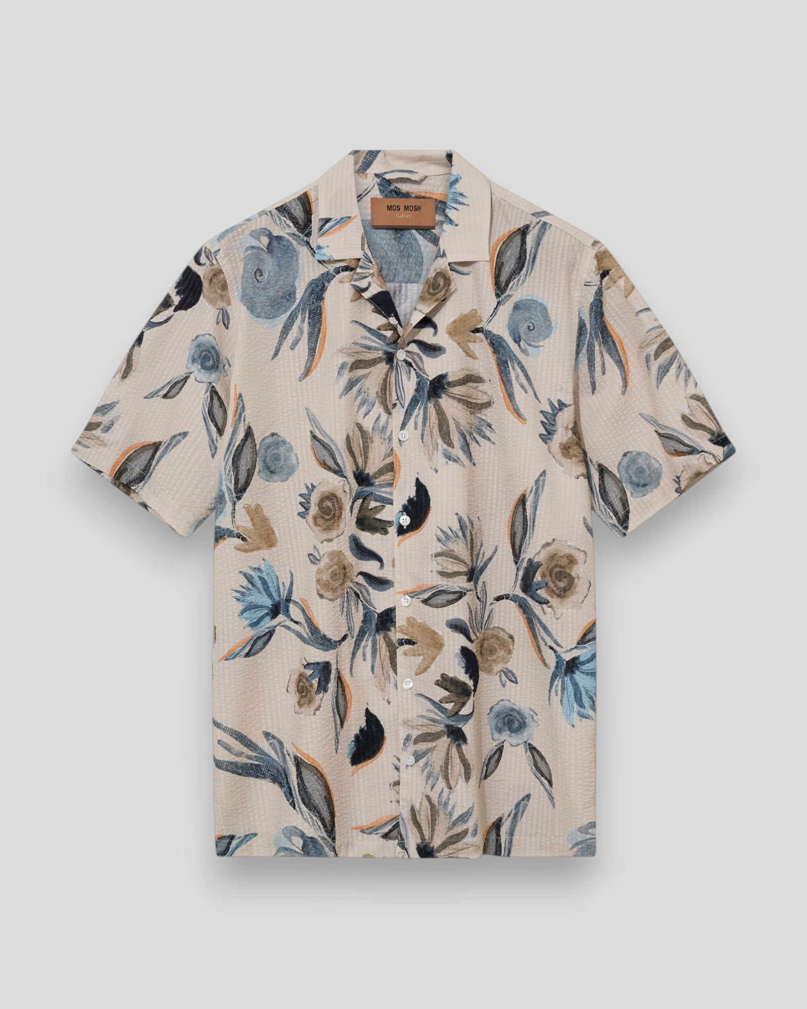 Ecru Joel Haiku Seer SS skjorte fra Mos Mosh Gallery, vises med let krave og lange ærmer, afslappet stil og blødt stof.