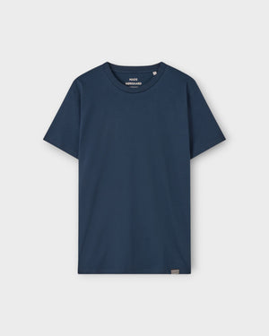 Thor Organic Tee Navy - Mørkeblå Mads Nørgaard T-shirt til Mænd. Her set forfra.