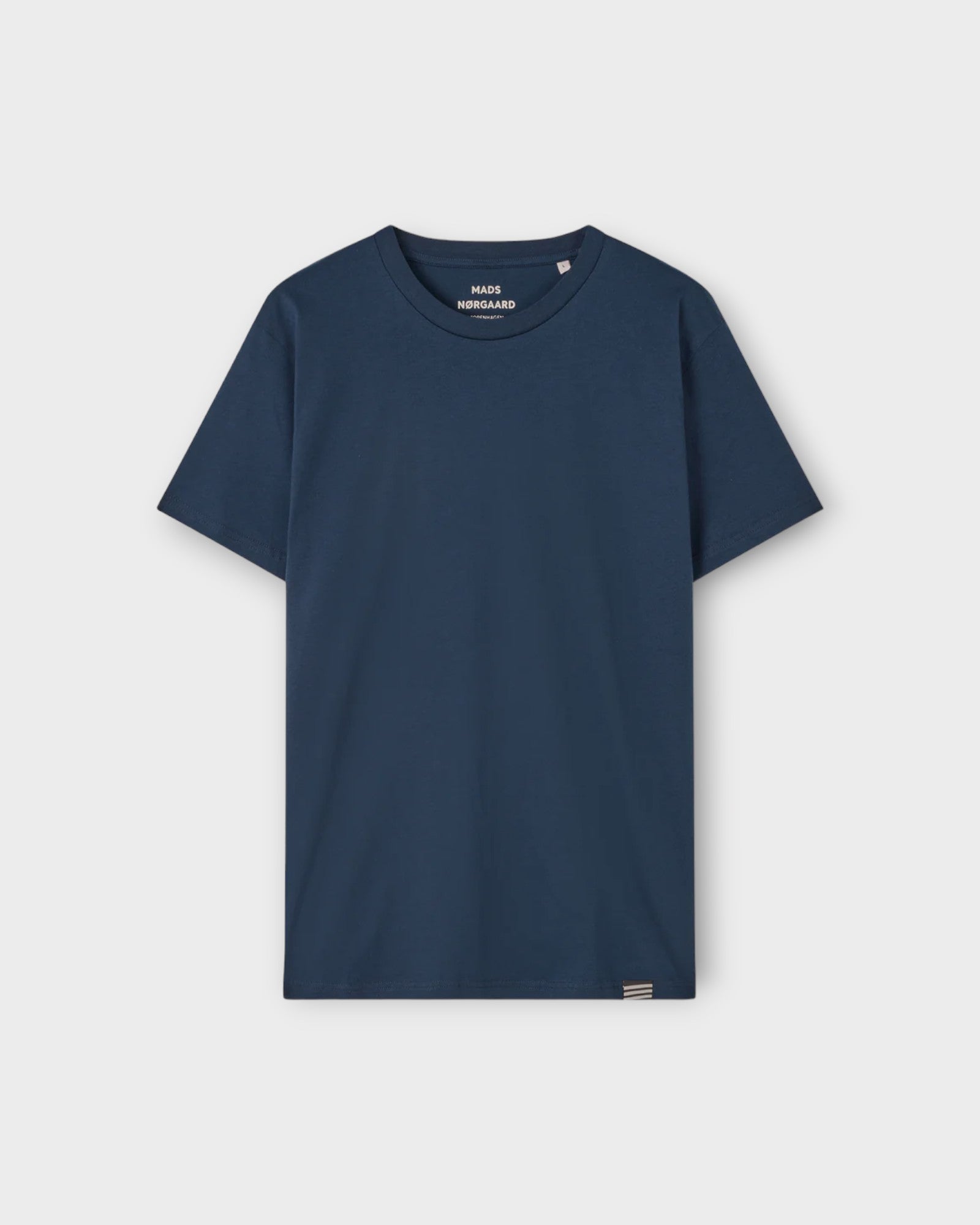 Thor Organic Tee Navy - Mørkeblå Mads Nørgaard T-shirt til Mænd. Her set forfra.