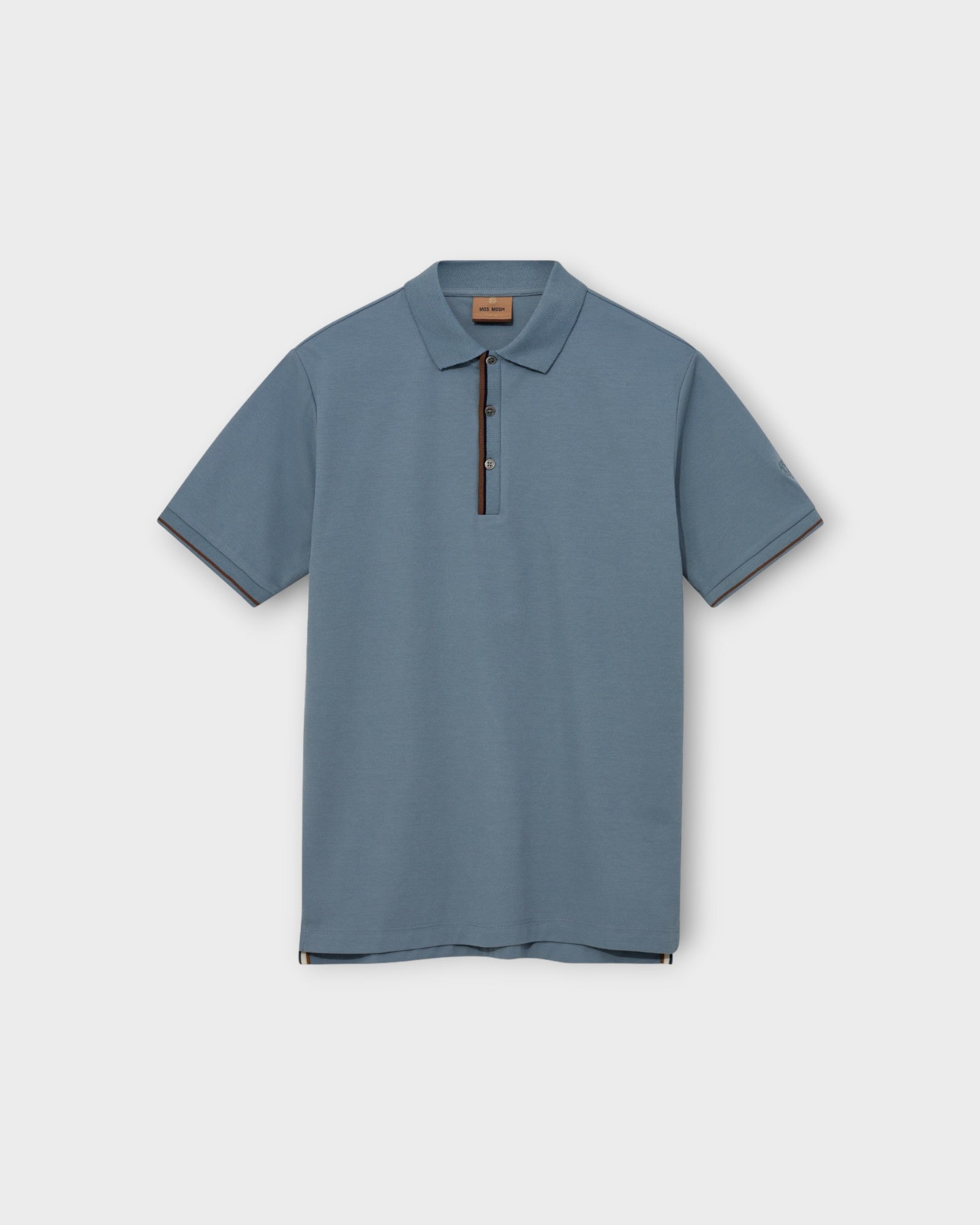 Harvey Polo SS Tee Ocean Blue - Blå Mos Mosh Gallery Poloshirt til Mænd. Her set forfra.