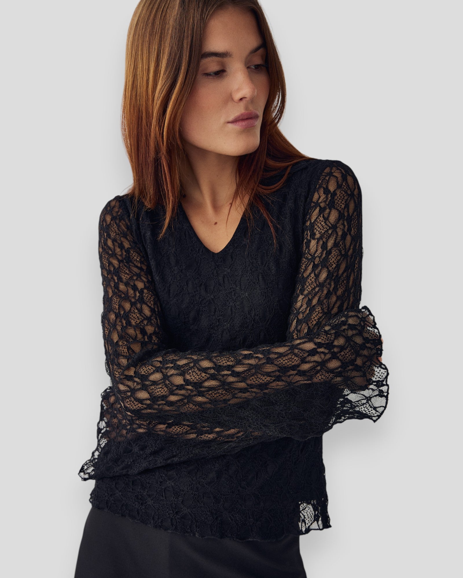 N-Latoyah Top - Black
