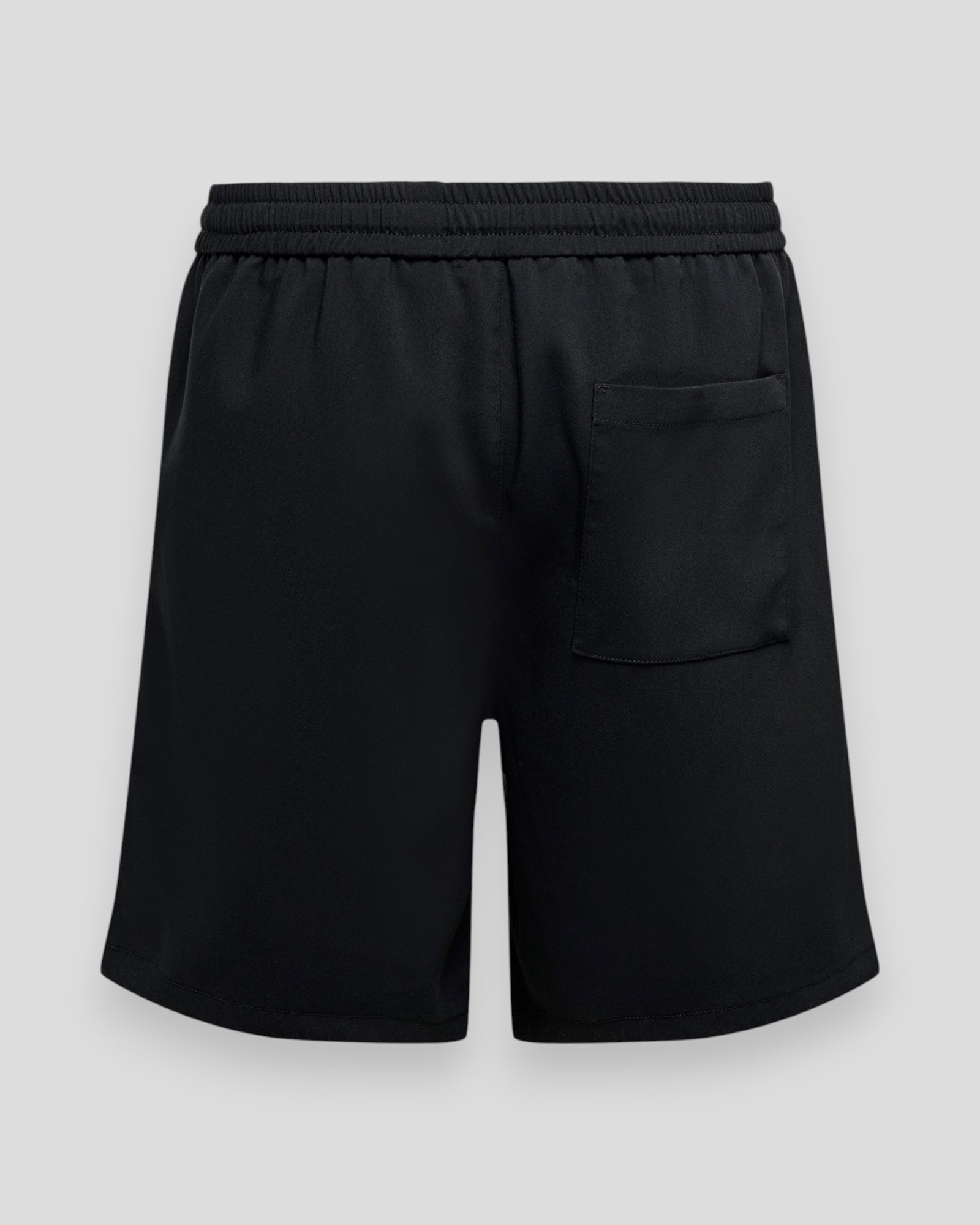 Sort ONLY & SONS Will 0292 loose string shorts, afslappede shorts med bindebånd, vises på model.