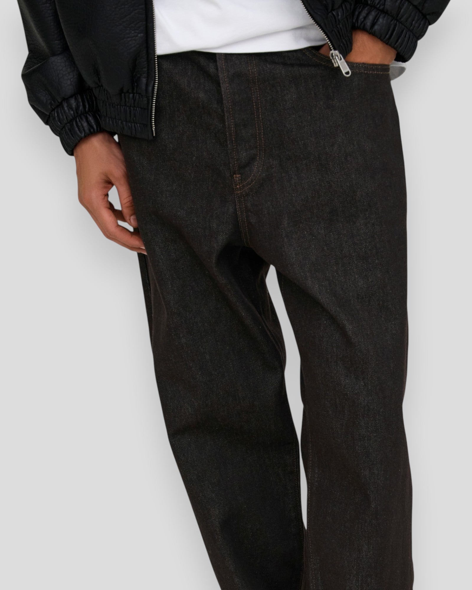 Fade Loose Brown 9479 Dot Denim Jeans - Brown Denim Detail
