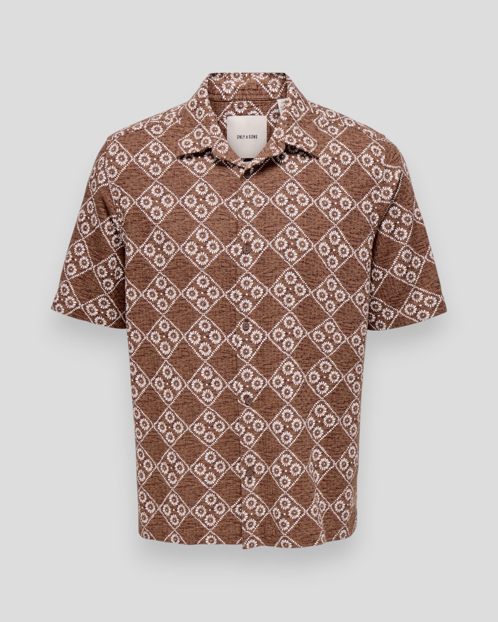 ONLY & SONS Johnson regular fit shirt in potting soil pattern with egret color, showcasing the stylish fabric and design details.
