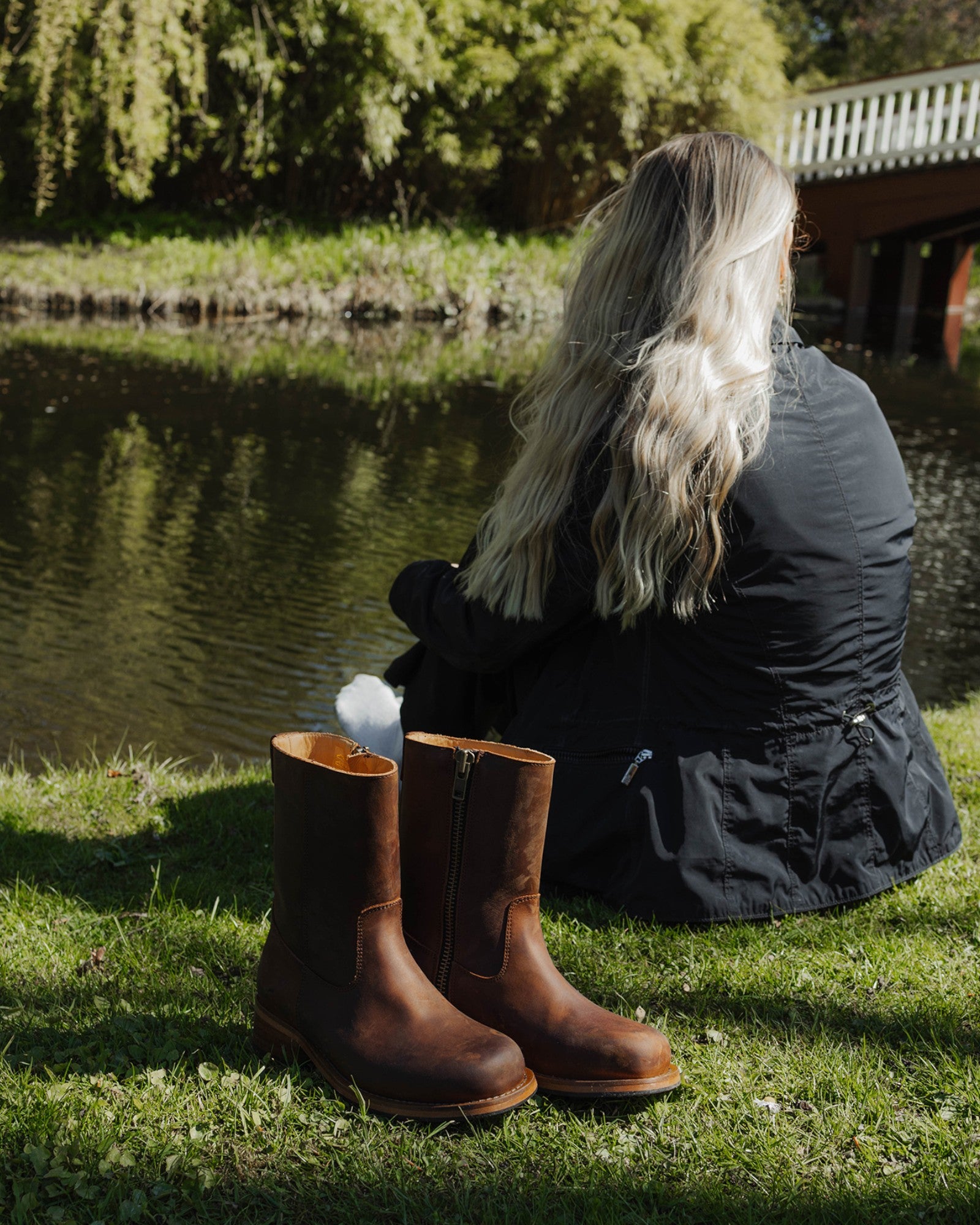 Jessie - DK. Brown Crazy Horse Leather