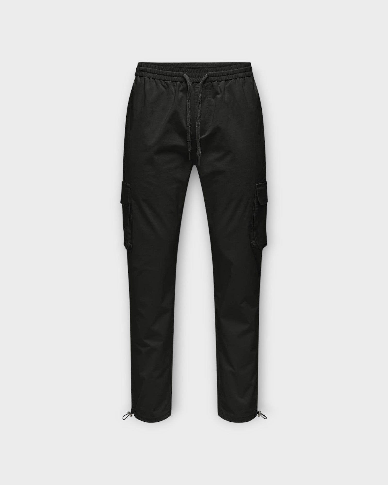 Common Cargo 0182 Pant Black - Sorte Only & Sons Bukser til Mænd. Her set forfra.