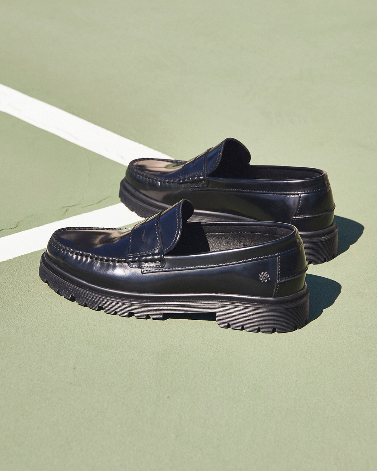 Sort polerede Austin Loafers fra Playboy, klassiske skindsko med glat finish, perfekt til formelle anledninger.