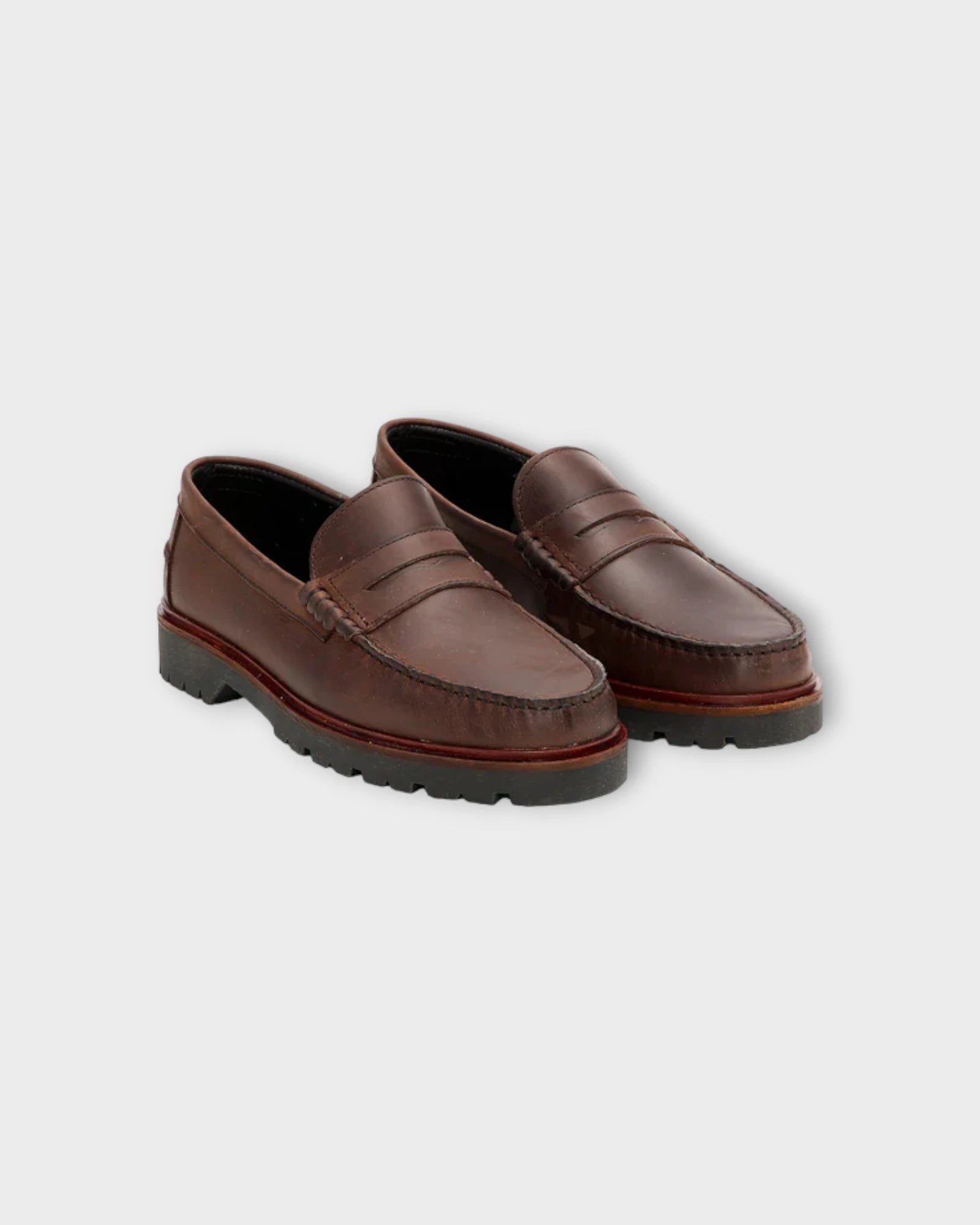 Austin 4.0 Dk Brown Leather - Brune Playboy Læder Loafers til Mænd. Her set forfra.