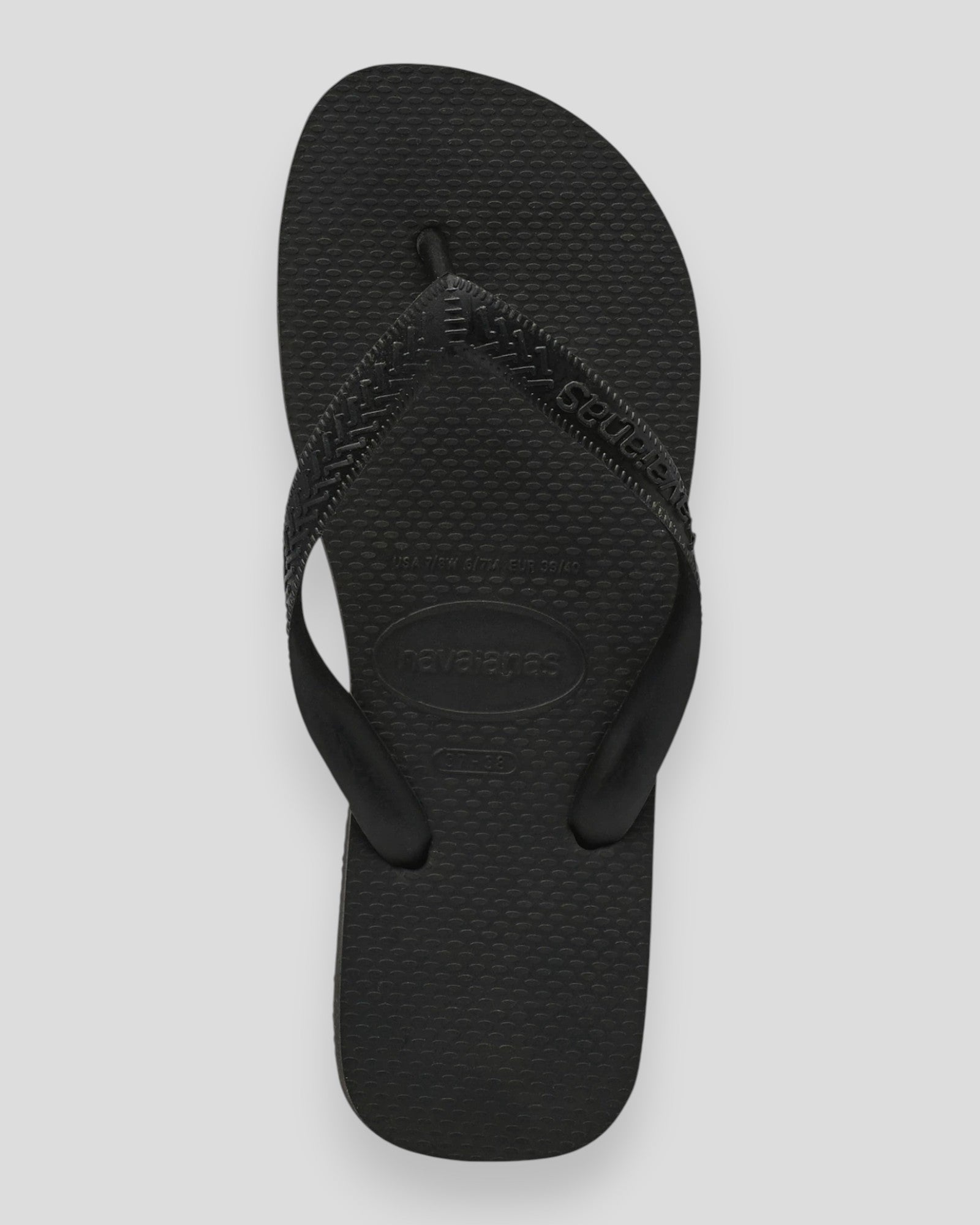 Sort Havaianas sandaler til kvinder med flade såler og justerbar rem, perfekt til sommerbrug.