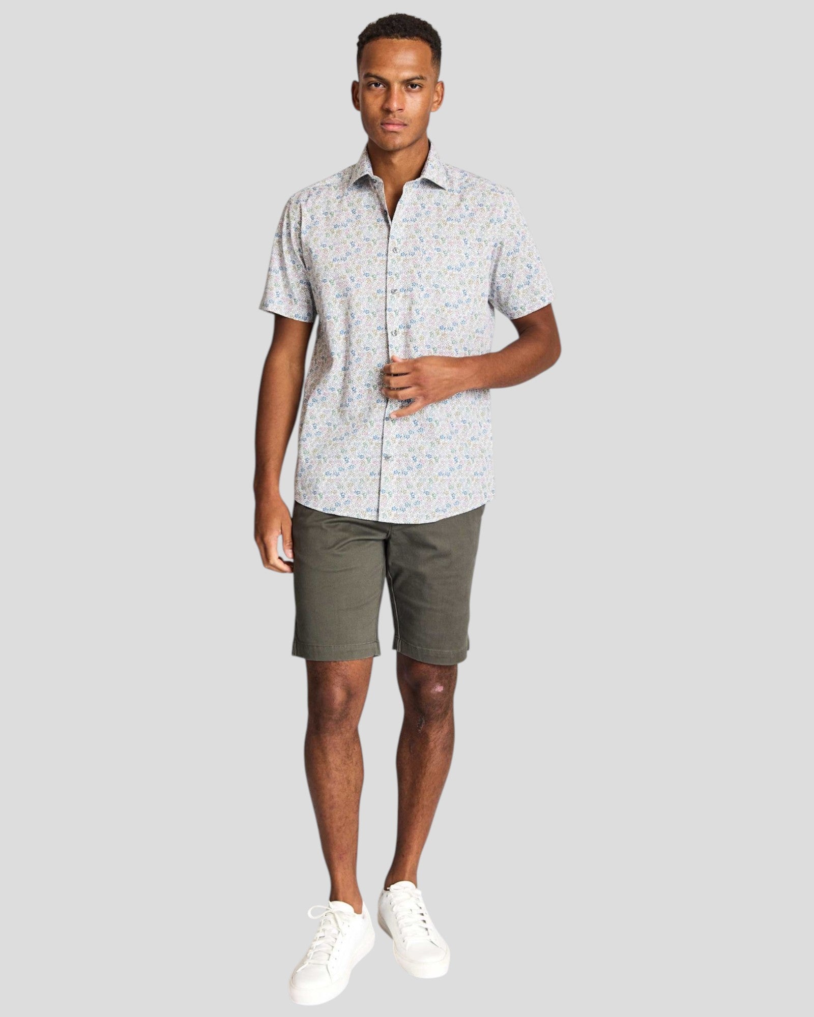 White Luka modern fit shirt by Bruun & Stengade, featuring a crisp collar and tailored design.