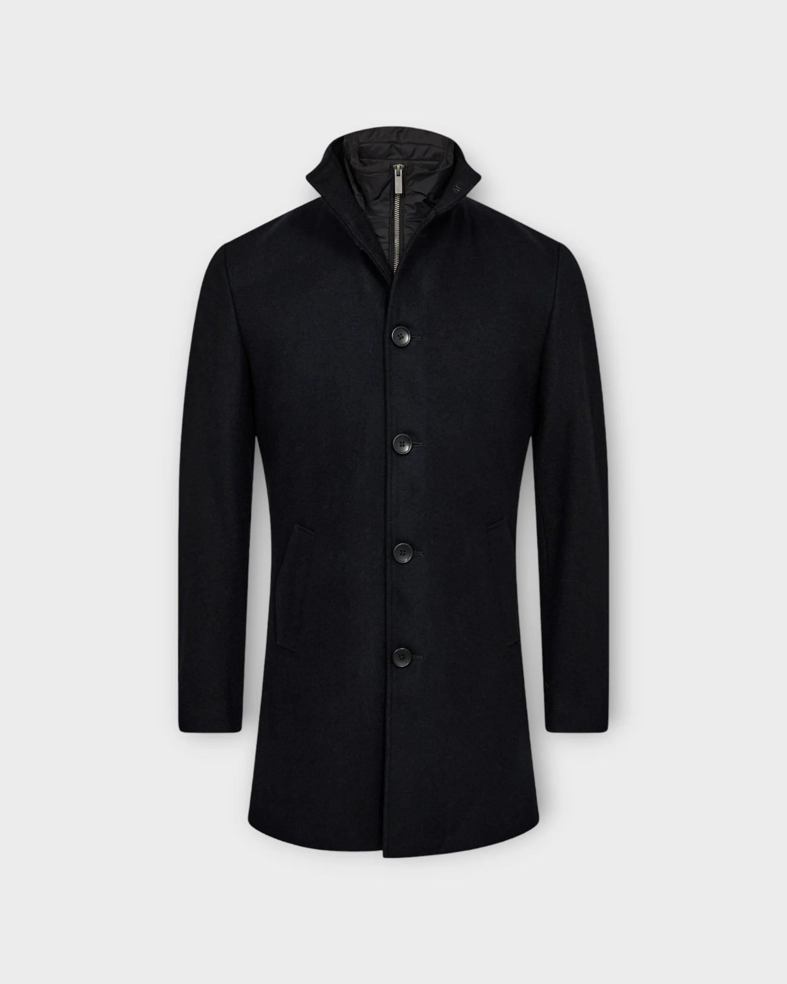 Ontario Slim Fit Coat Black - Sort Bruun og Stengade Frakke til Mænd. Her set forfra.