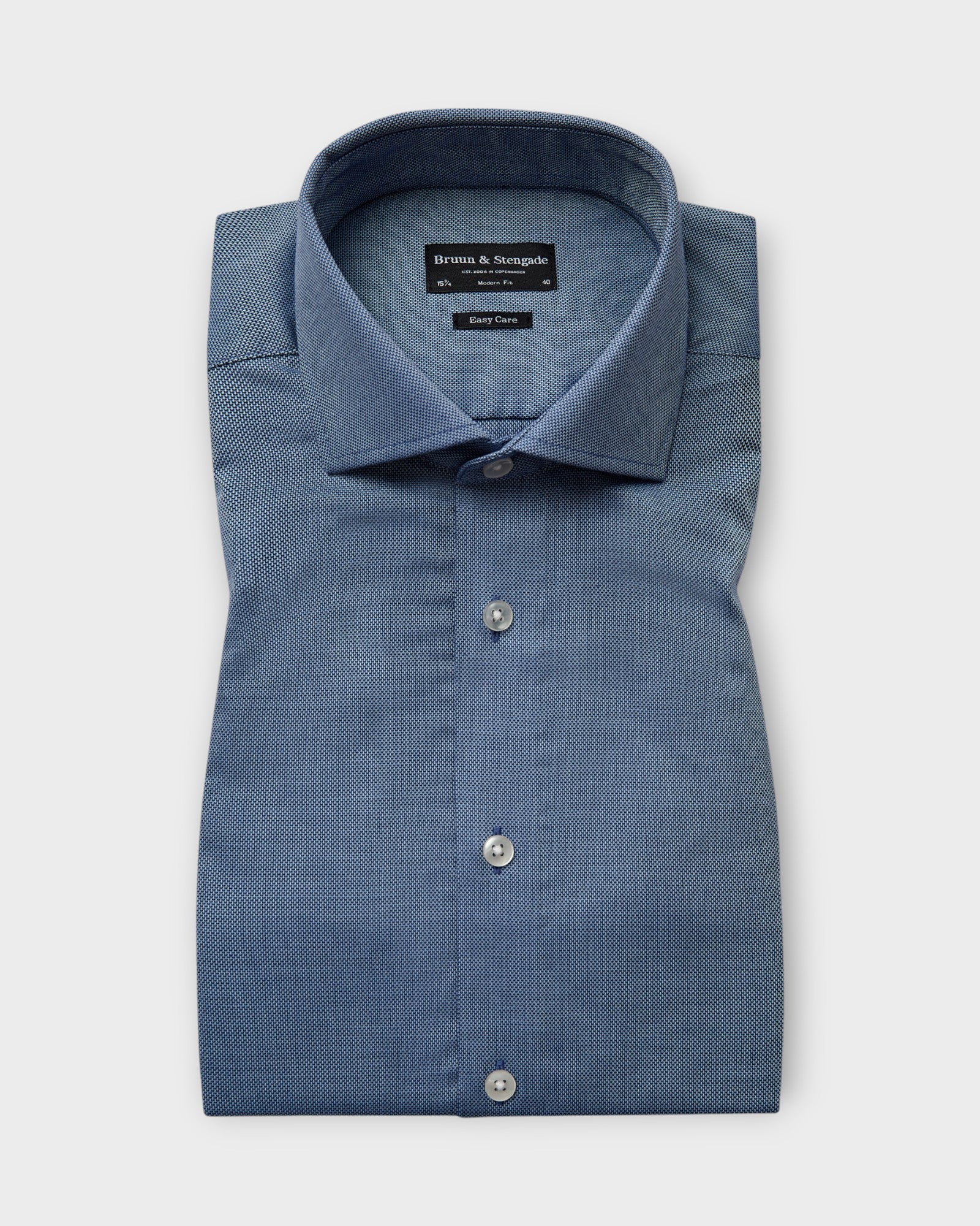BS Gronkowski Modern Fit Shirt Blue, blå langærmet  Bruun og Stengade Skjorte. Her set forfra.