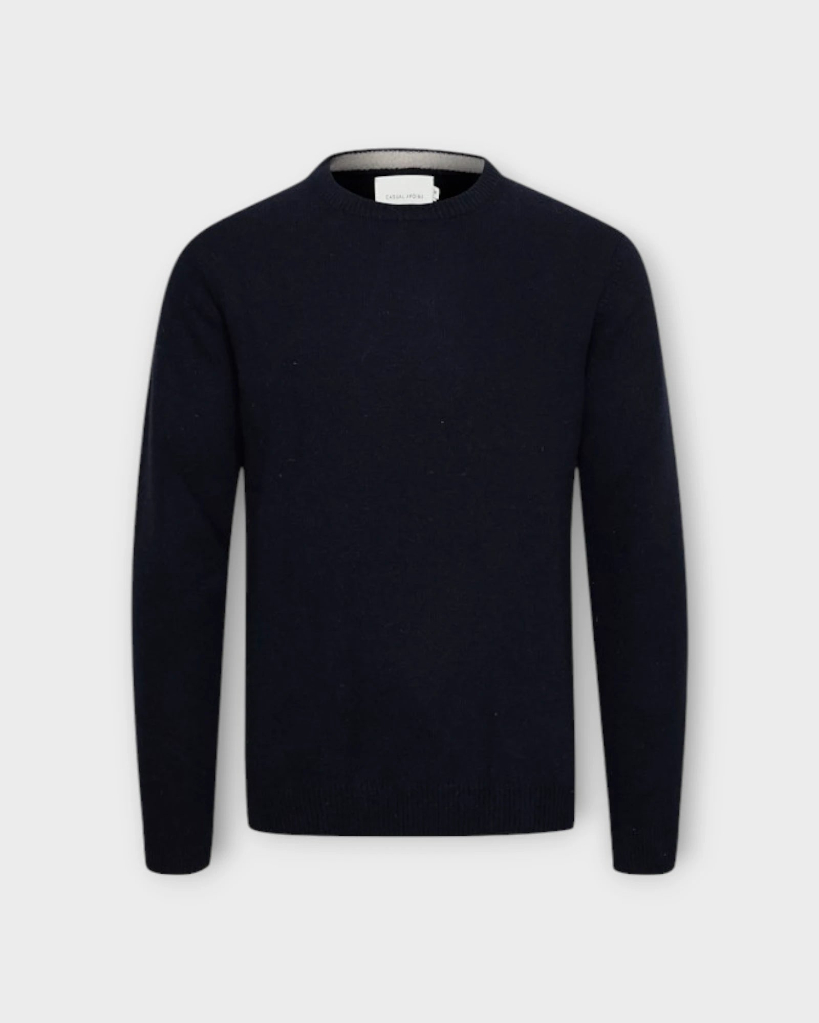 Karl Crew Neck Bounty Knit Navy Blazer - Mørkeblå Casual Friday Strik til Mænd. Her set forfra.