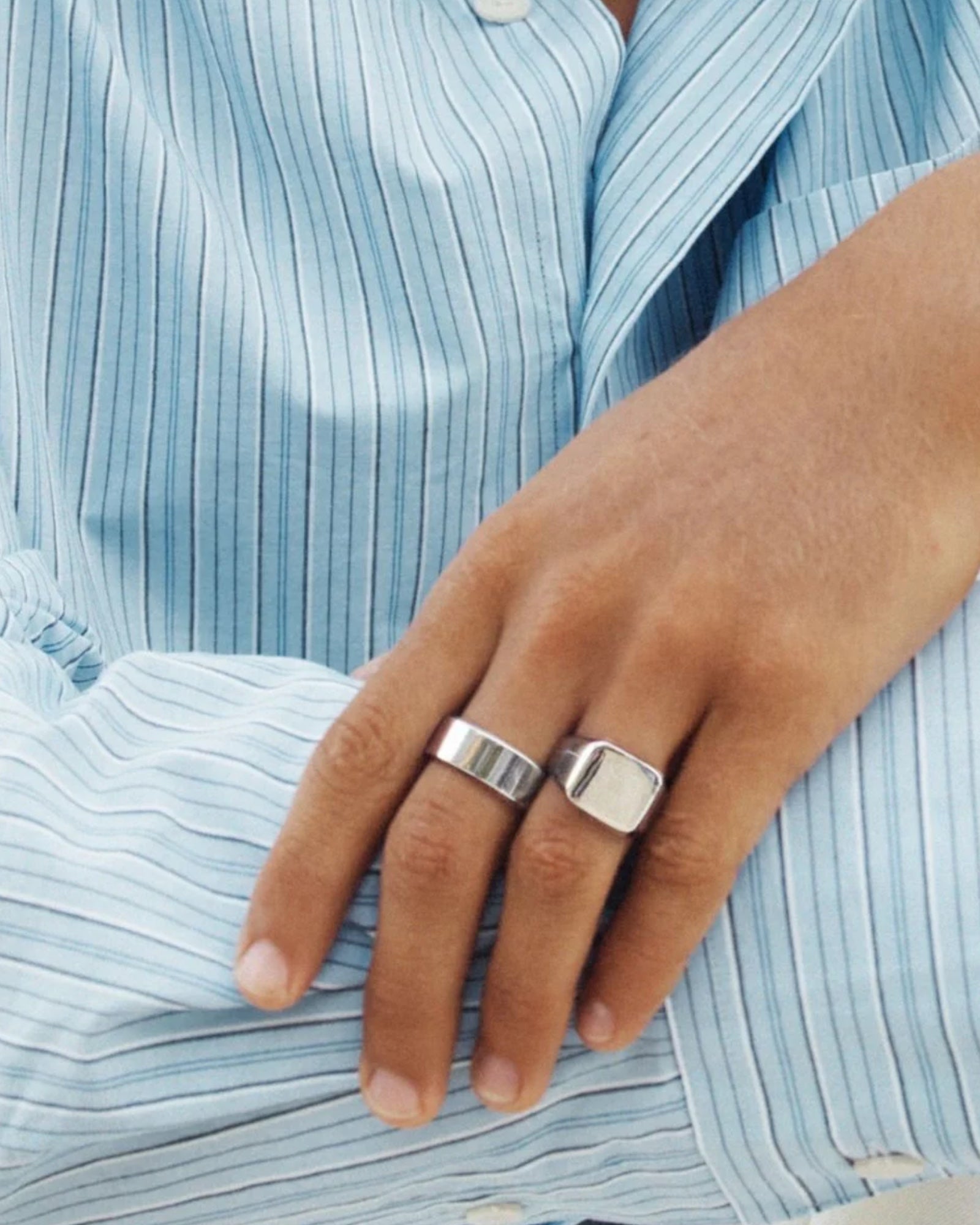 Steel Ellis Signet Ring for men by Edblad, featuring a sleek, polished band with a minimalist design.