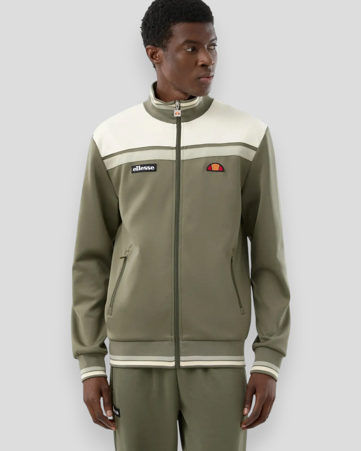 Ellesse Vignola Track Top sweatshirt i olivengrøn med sporty detaljer