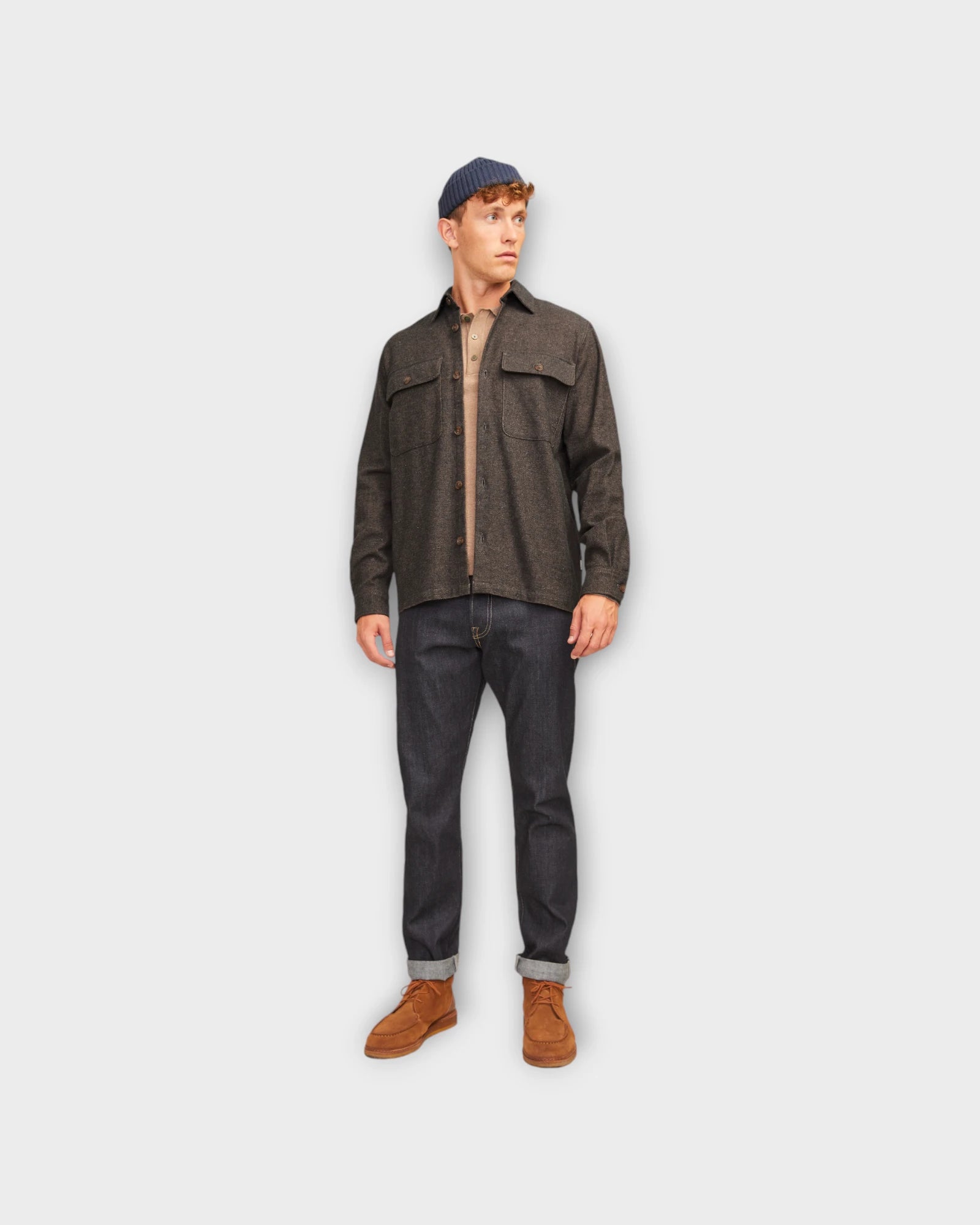 Raymond Melange Solid Overshirt Slate Black - Brun Jack and Jones Herre Overshirt. Her set på model forfra.