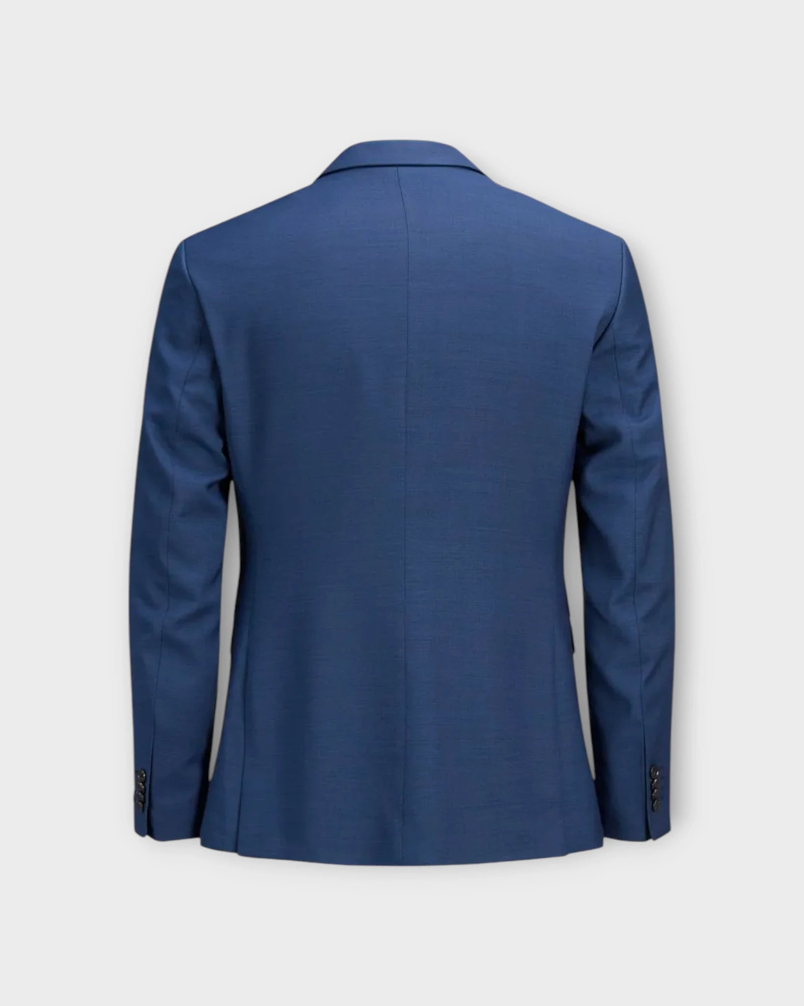 Solaris Blazer Medieval Blue - Mellem Blå Jack and Jones Blazer til Mænd -Konfirmationstøj 2025 - Konfirmand. Her set bagfra.