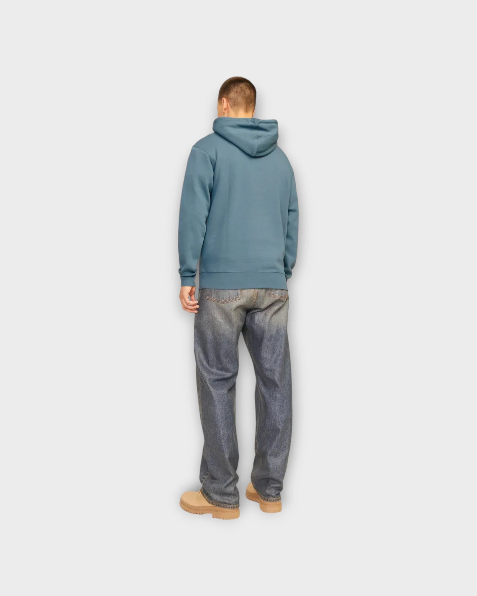 Star Basic Sweat Hood Goblin Blue - Blå Jack & Jones Hættetrøje til Mænd. Her set på model bagfra.