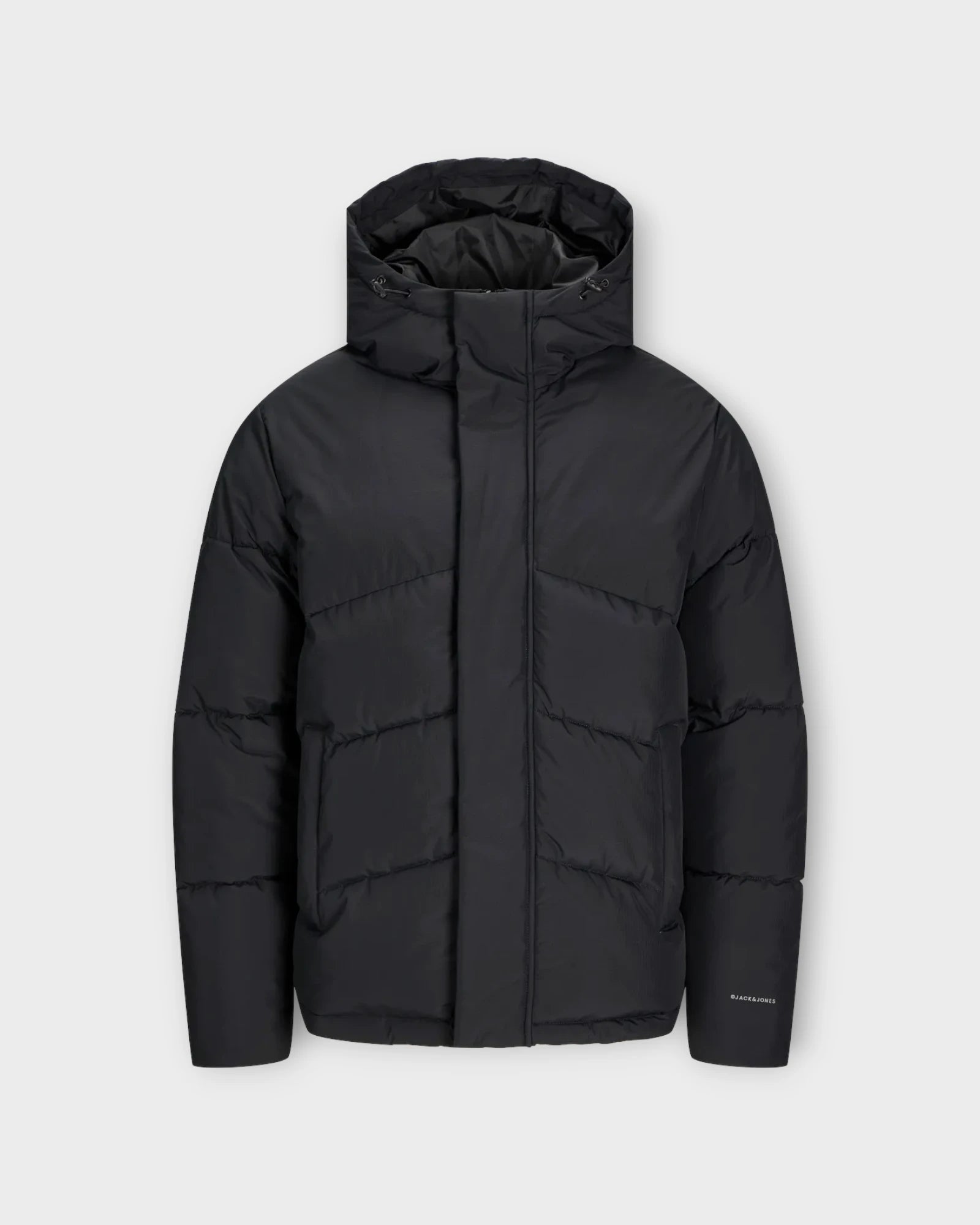 World Puffer Jacket Black - Sort Jack and Jones Vinterjakke til mænd. Her set forfra.