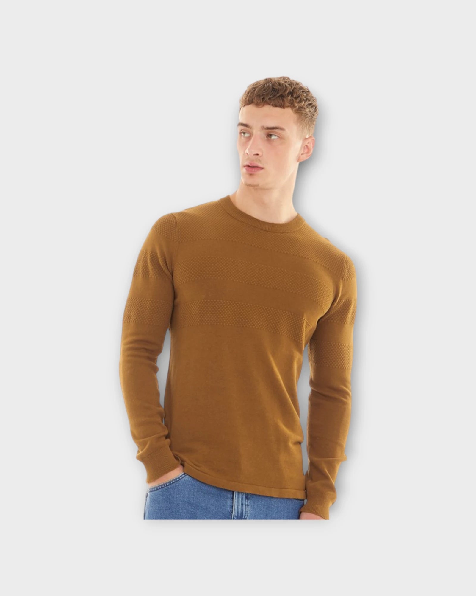 Sailor Crew Neck Brown - Brun Nielsen og Svane Herre Strik. Her set forfra.