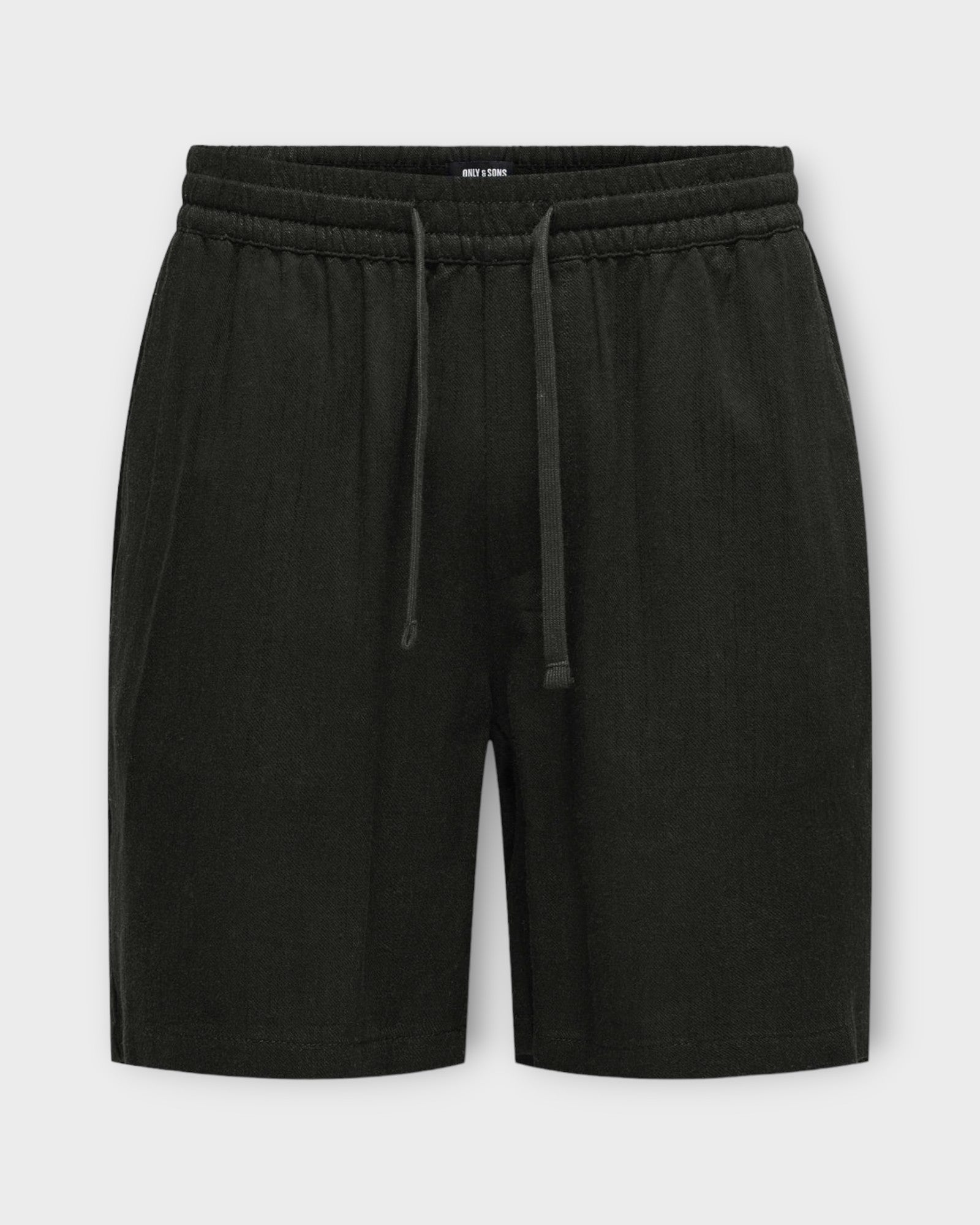 Only and Sons Tel Viscose Linen Shorts Black, sorte hør shorts til mænd. Her set forfra.