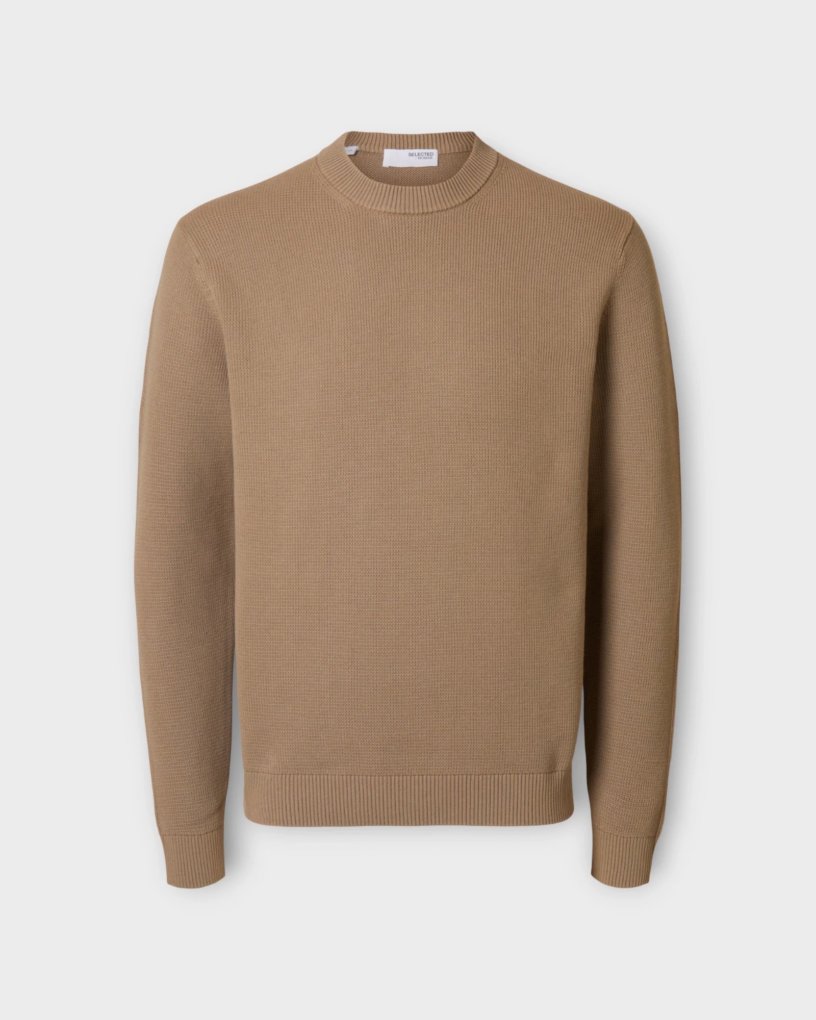 Dane Knit Structure Crew Neck Greige - Brun Selected Strik til Mænd. Her set forfra.