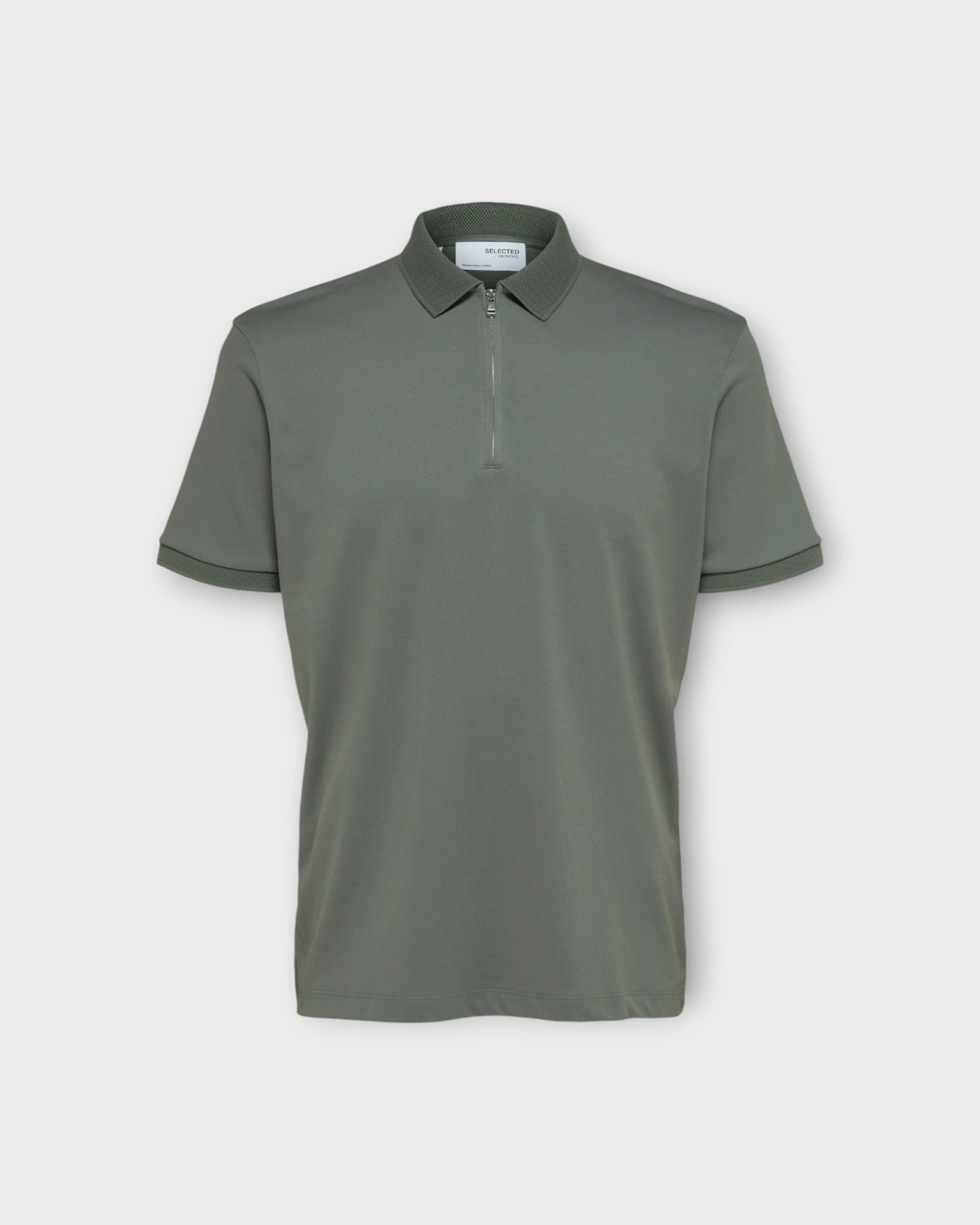 Fave Zip SS Polo Agave Green - Grøn Selected Homme Herre Poloshirt med Lynlås. Her set forfra.