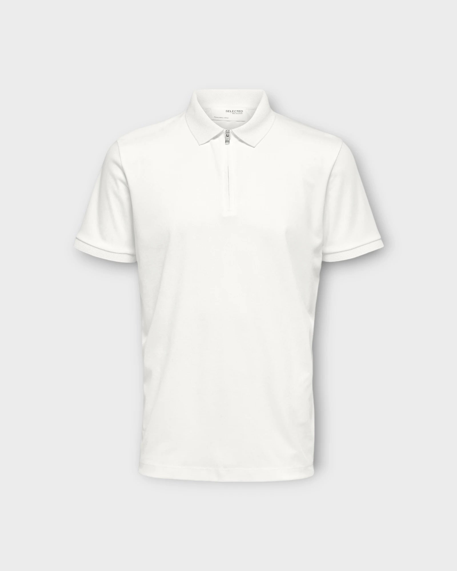 Fave Zip SS Polo Cloud Dancer - Hvid Selected Homme Herre Poloshirt med Lynlås. Her set forfra.