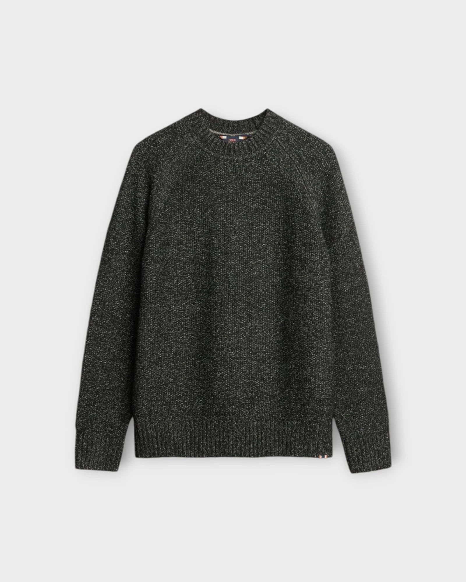 Chunky Raglan Jumper Black - Sort Meleret Superdry Strik til Herre. Her set forfra.